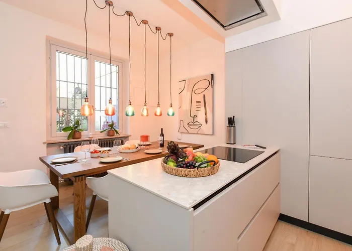 Dom wakacyjny Mgh Luxury - Sunset Lakeview House Desenzano